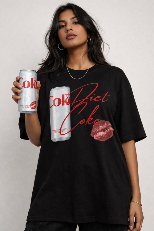 Diet Coke Kiss – Black Oversized T-Shirt